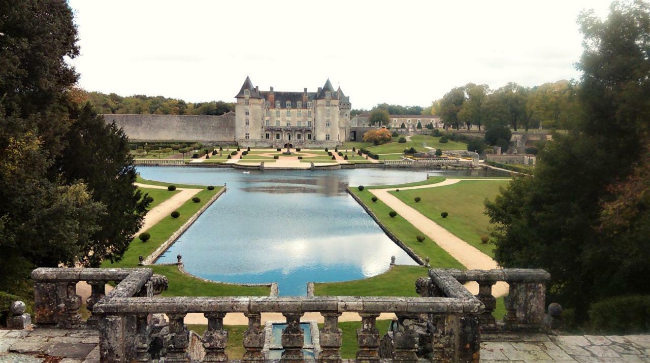 Les Gites Du Vigneron Et Cd'H Saint-Seurin-de-Palenne Exterior photo
